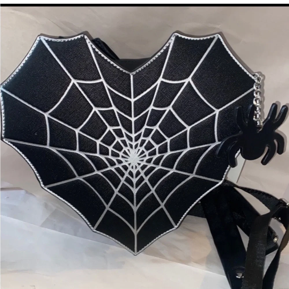 Spider‎ web backpack